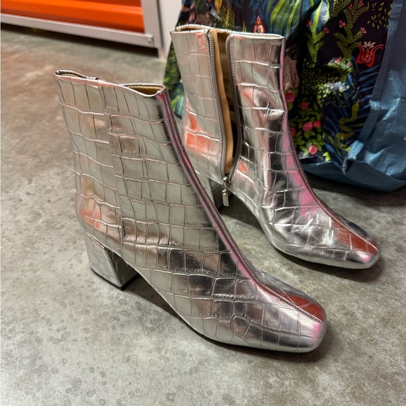 SCHUTZ Metallic Silver Ankle Boots - Picture 2 of 6